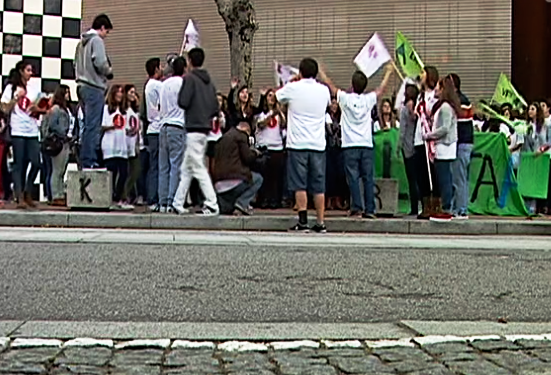 Protestos na Escola Clara de Resende