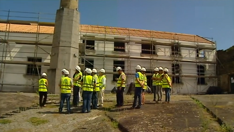 Obras na fábrica da Baleia do Porto Pim