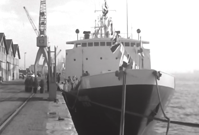 Visita de Manuel Pereira Crespo ao navio-bacalhoeiro “Santa Isabel”