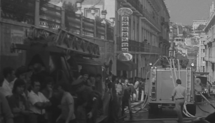 Incêndio em armazém de artigos elétricos em Lisboa