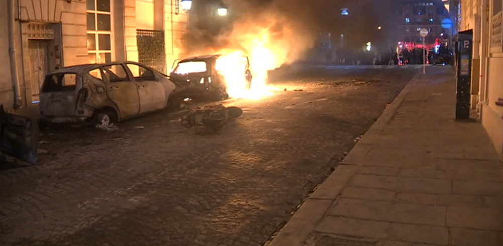 Protesto dos coletes amarelos em França