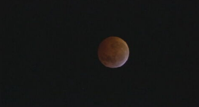 Eclipse lunar