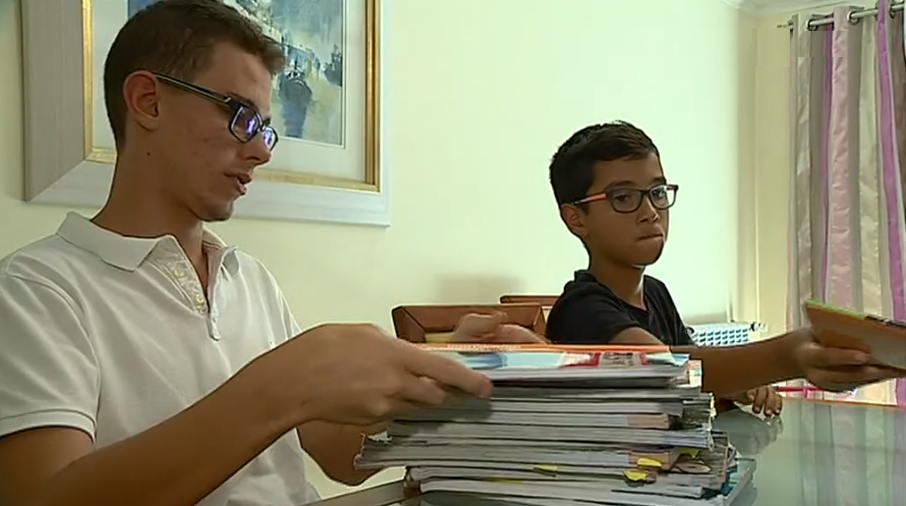 Troca de manuais escolares