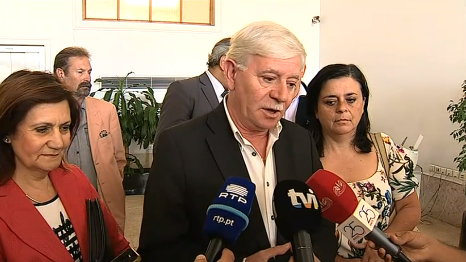 Reunião entre sindicatos e secretária de estado da Administração Pública