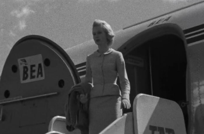 Chegada de June Laverick a Lisboa