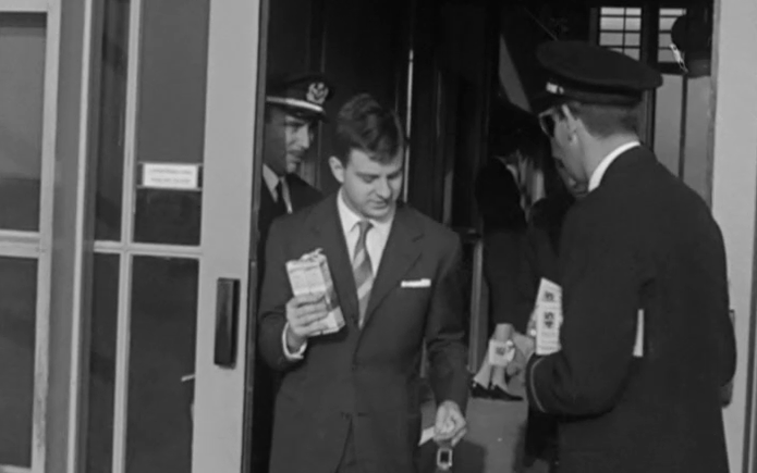 Partida de Pierino Gamba para Caracas