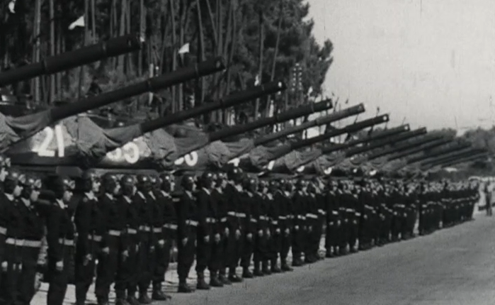 Visita de Américo Tomás ao Campo de Santa Margarida