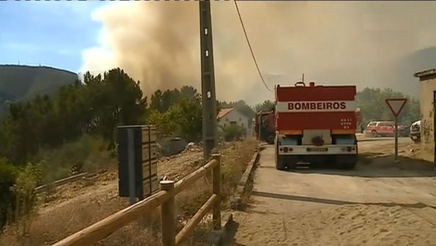 Incêndio florestal na Pampilhosa da Serra
