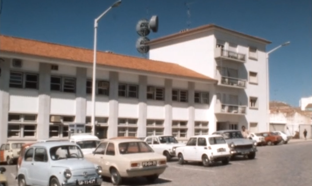 Instalação de posto telefónico público sem fios na Ilha da Culatra