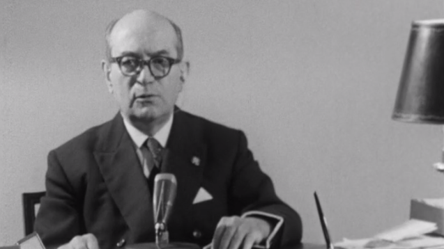 José Ibáñez Martín refere a RTP e a TVE