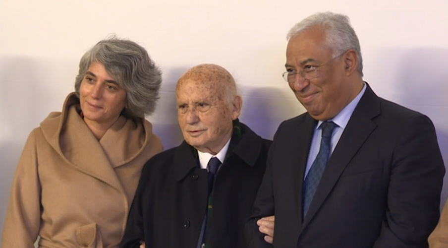 Homenagem a Manuel Cargaleiro em Paris