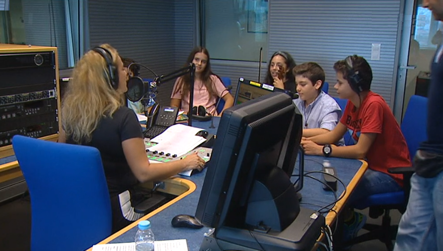 Estudantes visitam RDP-Madeira