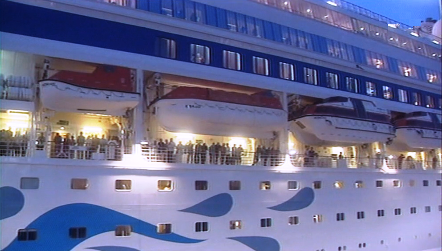 Chegada do cruzeiro “Aida Cara” ao Funchal