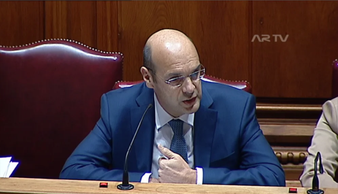 Revisão das portagens no interior