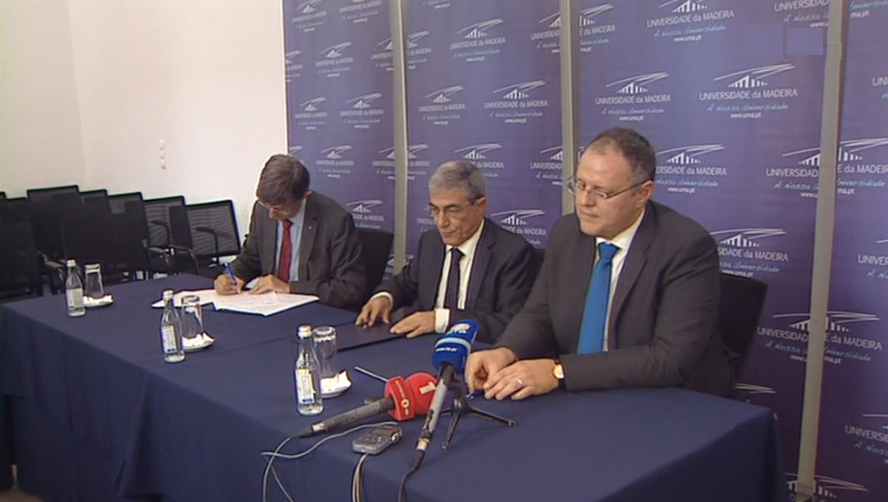 Cooperação entre o Instituto Superior Técnico e a Universidade da Madeira