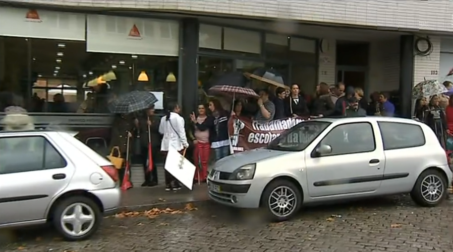 Greve de trabalhadores na Uniself