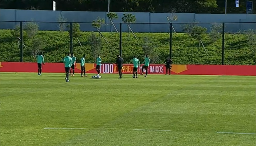 Futebol: treino da seleção nacional