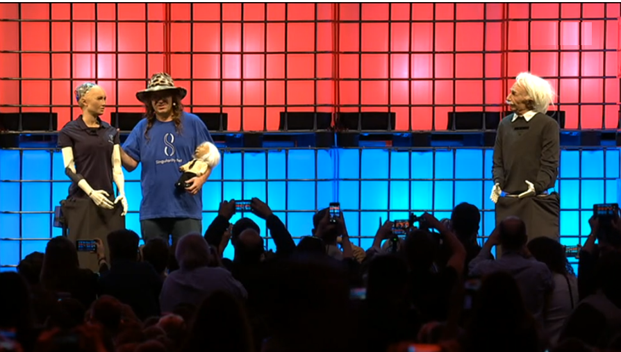 Robôs e os humanos na Web Summit