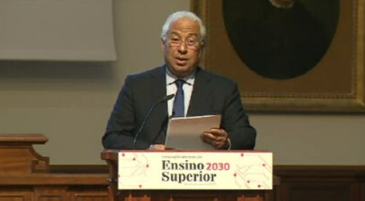 Progressões na carreira dos professores