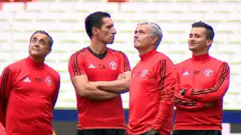 Mourinho participa no fórum dos treinadores