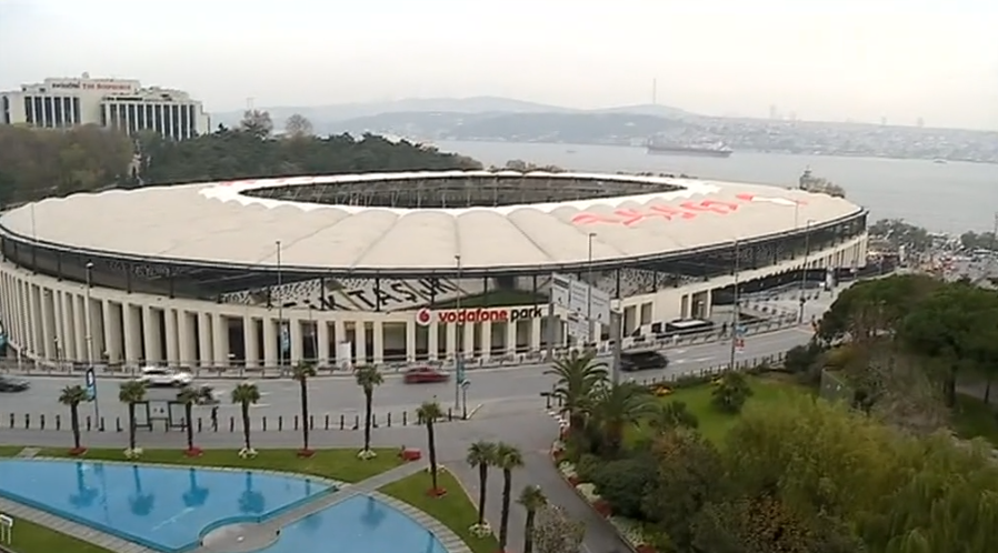Futebol: Ambiente Besiktas vs FC Porto