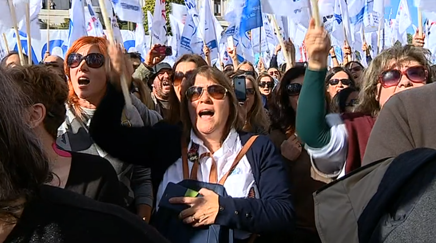 Ministério da Educação negoceia com o sindicato dos professores