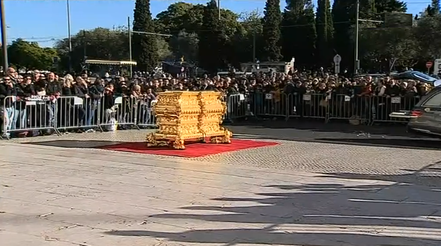 Cerimónia fúnebre de Zé Pedro nos Jerónimos