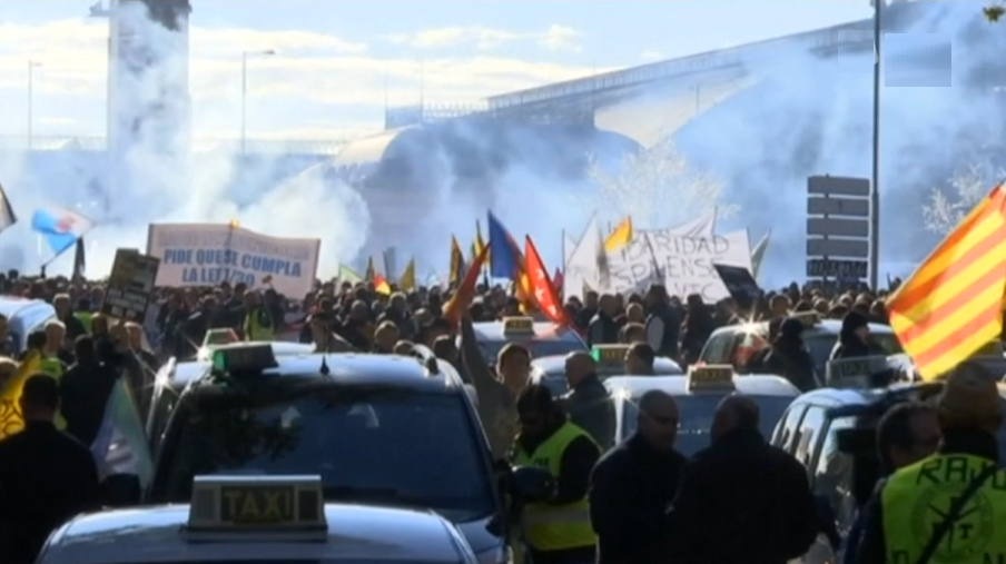Taxistas em greve em Espanha