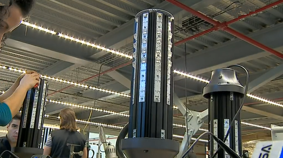 Empresa de produção de luminárias LED I