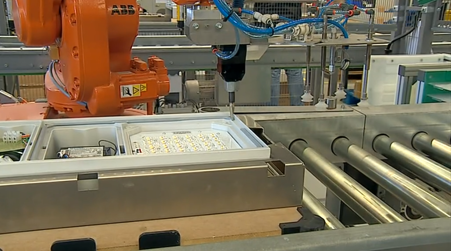 Empresa de produção de luminárias LED II