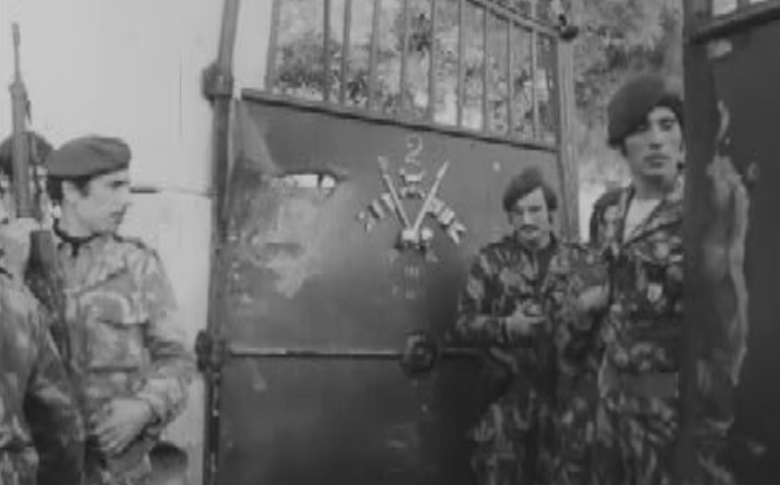 Militares na Calçada da Ajuda e no Palácio de Belém