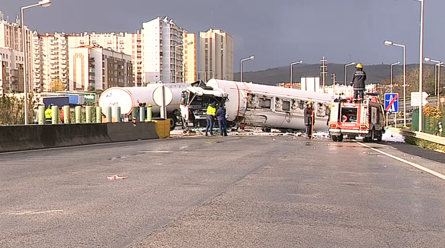 Acidente no Carregado