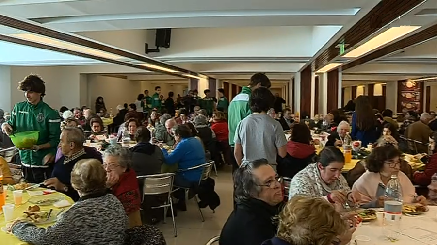 Almoço solidário da comunidade islâmica