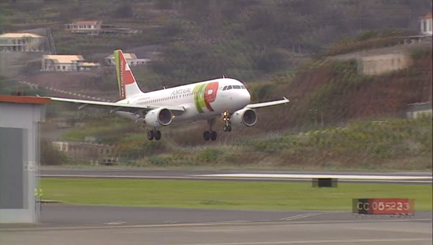 Voo dos estudantes para o Funchal