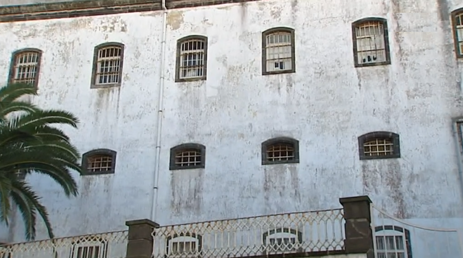 Nova cadeia de Ponta Delgada