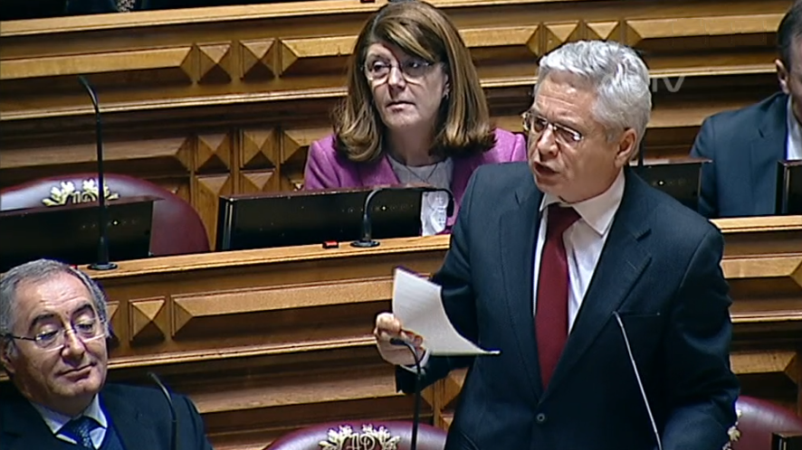 Debate sobre a reversão da privatização dos CTT