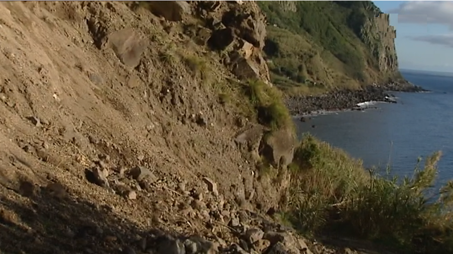 Derrocada na freguesia das Feteiras