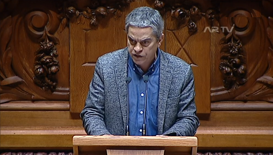 Debate sobre a reversão da privatização dos CTT