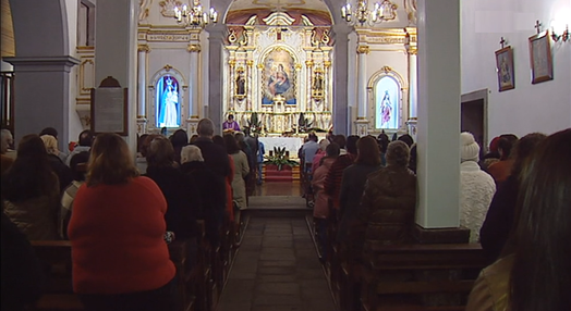 Tradições natalícias na igreja de Curral das Freiras