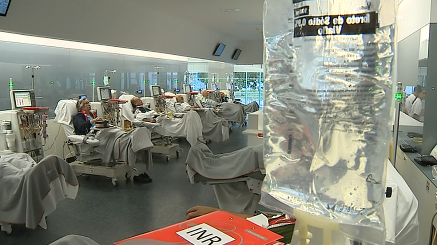 Atrasos no tramento de portadores de Hepatite C