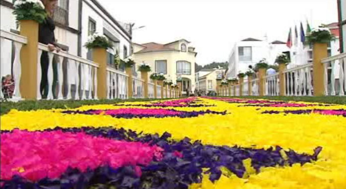 Procissão do Corpo de Deus na Ilha de São Miguel