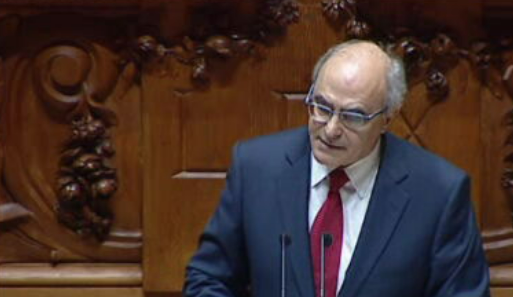 Presidentes de câmara constituídos arguidos por corrupção