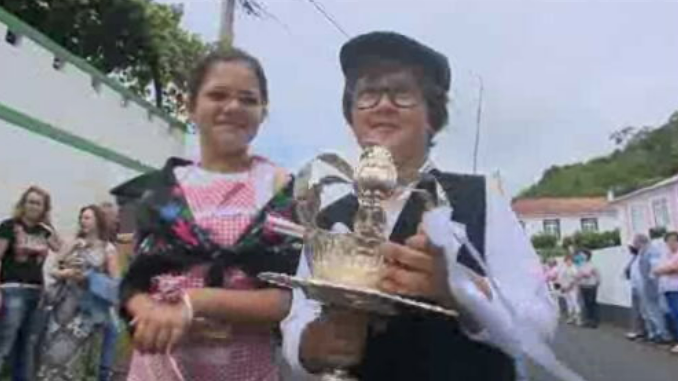 Bodo de Leite na Ilha Terceira