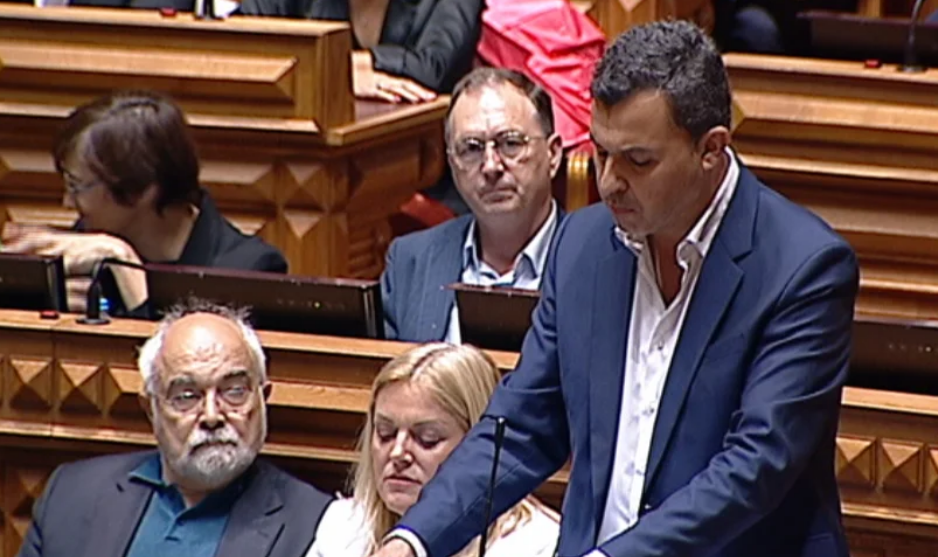 Assembleia da República: debate quinzenal