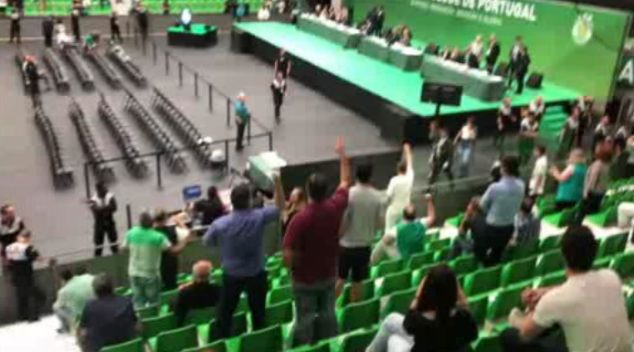 Assembleia Geral do Sporting suspensa