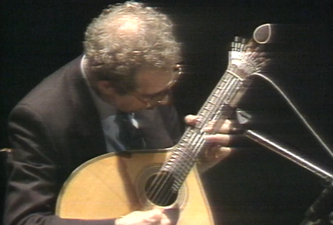 Carlos Paredes celebra 77 anos