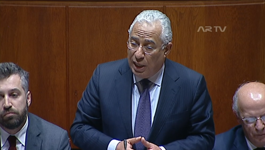 Parlamento debate CTT e investimentos da Santa Casa