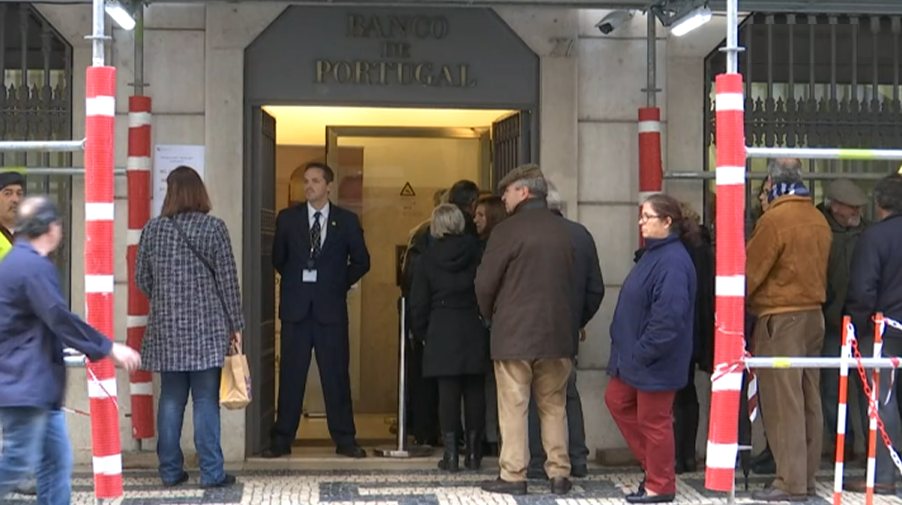 Prazo para troca de Escudos