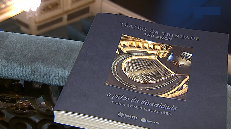 Livro “Teatro da Trindade – 150 anos: o Palco da Diversidade”