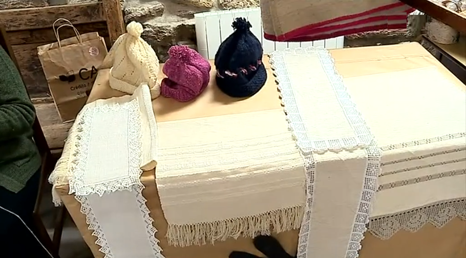 Mercado cultural “Pitões à Mão”